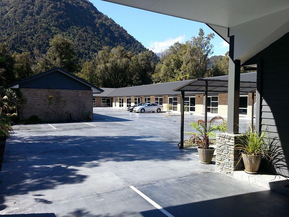 Aspen Court Franz Josef Motel Bagian luar foto