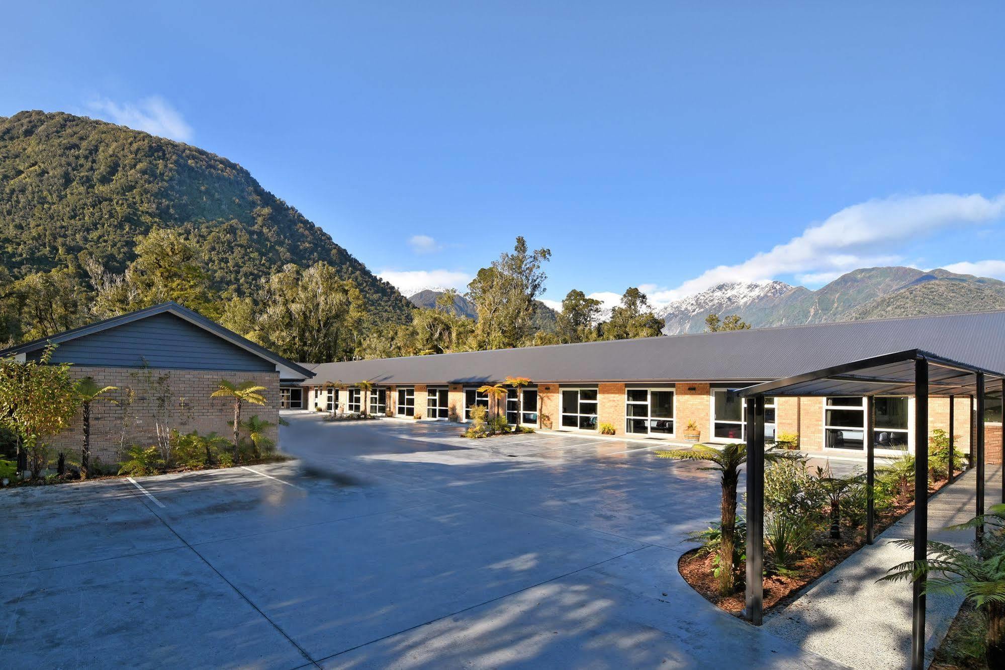 Aspen Court Franz Josef Motel Bagian luar foto